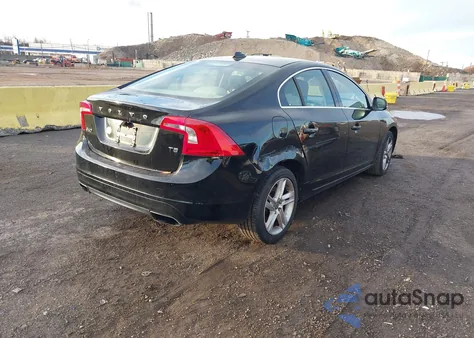 2014 Volvo S60 T5 from USA, damaged, VIN YV1612FS4E1285938